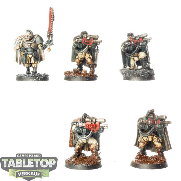 Space Marines - 5x Scouts klassisch - bemalt