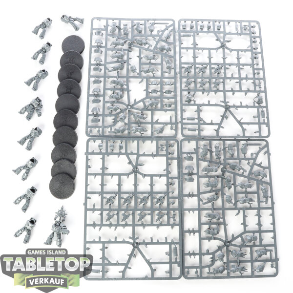 Horus Heresy - 10x Legion Cataphractii Terminator Squad - teilweise gebaut