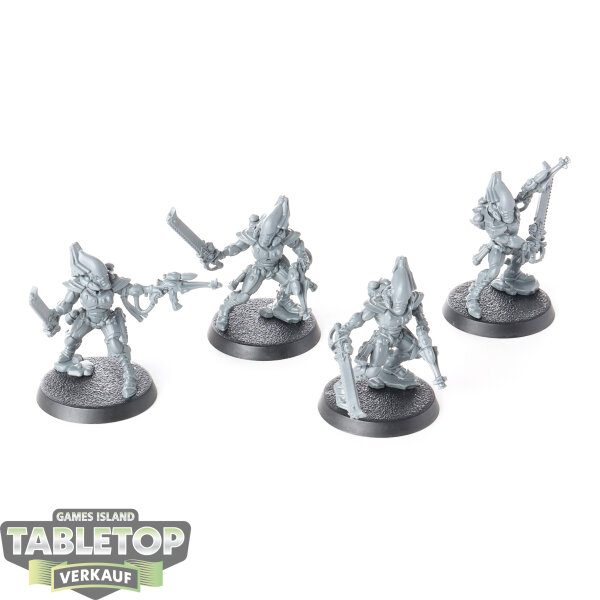 Aeldari - 4 Striking Scorpions - unbemalt