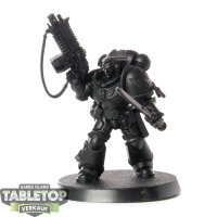 Space Marines - Primaris Lieutenant - grundiert