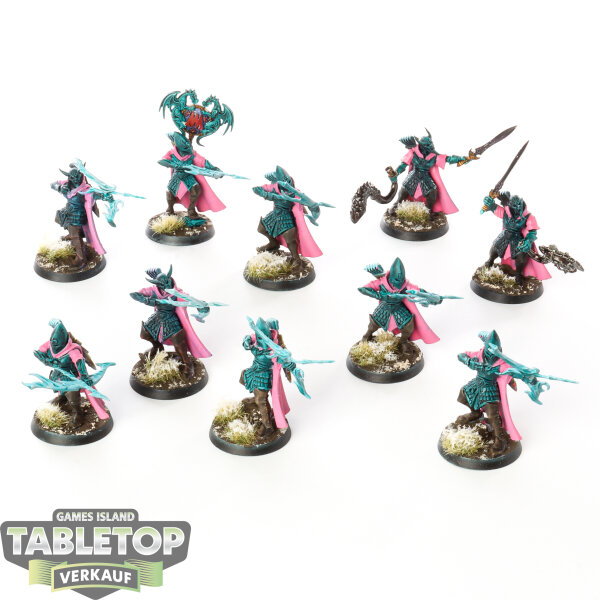 High Elf Realms - 10x Sisters of Avelorn - bemalt