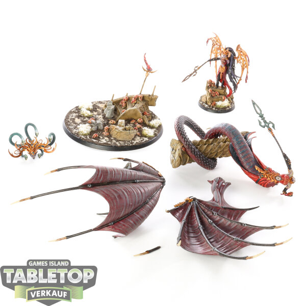 Daughters of Khaine - Morathi-Khaine and The Shadow Queen - bemalt