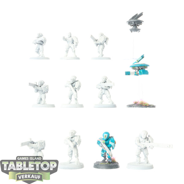 Tau Empire - 10x Fire Warriors klassisch - grundiert