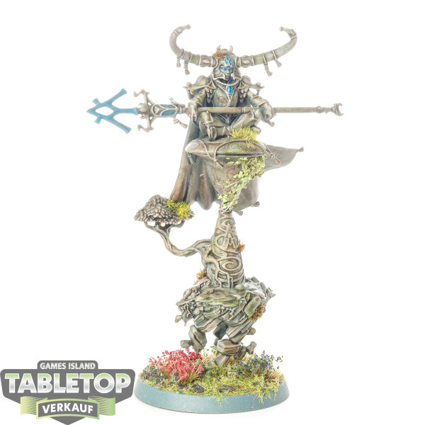 Lumineth Realm Lords - Alarith Stonemage - bemalt