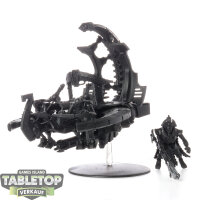Necrons - Necron Catacomb Command Barge - grundiert