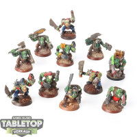 Orks - 11x Ork Boyz - bemalt