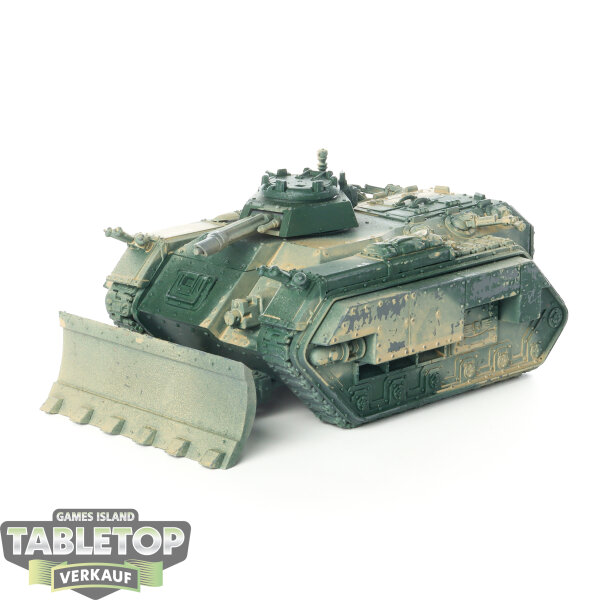 Astra Militarum - Chimera - teilweise bemalt