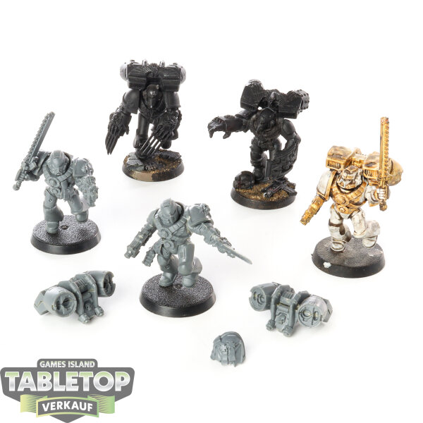 Black Templars - 5x Vanguard Veteran Squad - teilweise bemalt