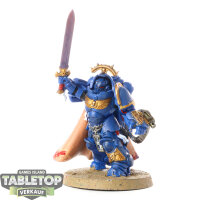 Space Marines - Captain in Gravis Armour - bemalt