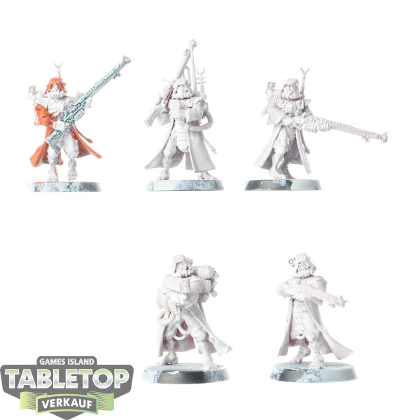 Adeptus Mechanicus - 5 Skitarii Rangers - teilweise bemalt