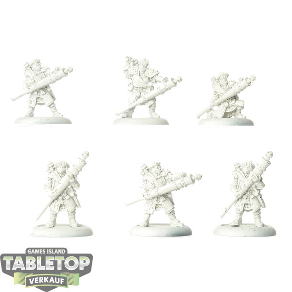 Protectorate of Menoth - 6 Deliverers - grundiert