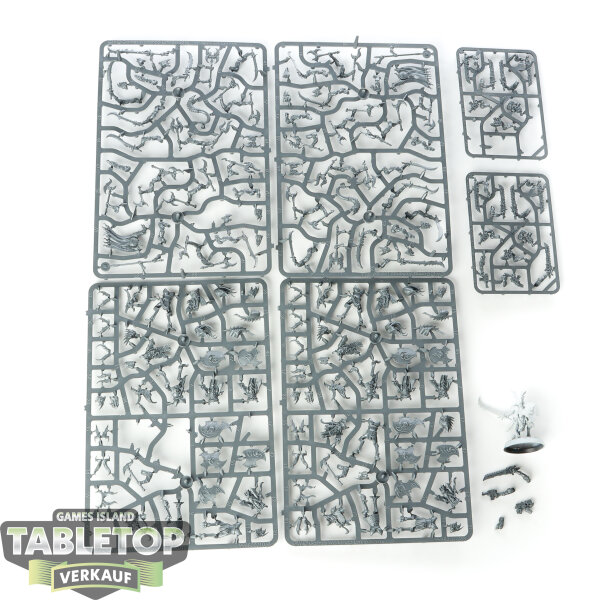 Thousand Sons - 10x Tzaangors - teilweise gebaut