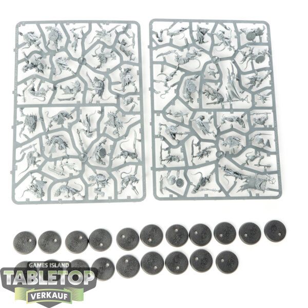 Skaven - 20 Clanrats - im Gussrahmen