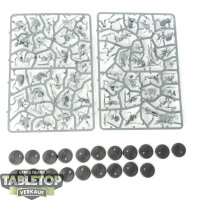 Skaven - 20 Clanrats - im Gussrahmen