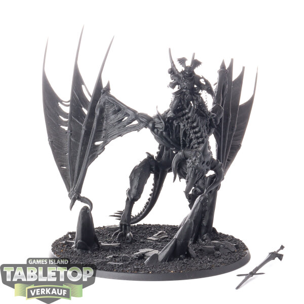 Soulblight Gravelords - Vampire Lord on Zombie Dragon - grundiert