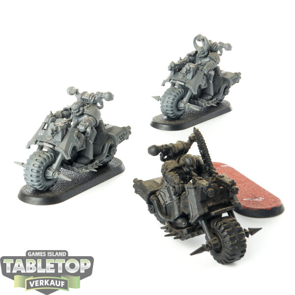 Chaos Space Marines - 3x Chaos Bikers - teilweise bemalt