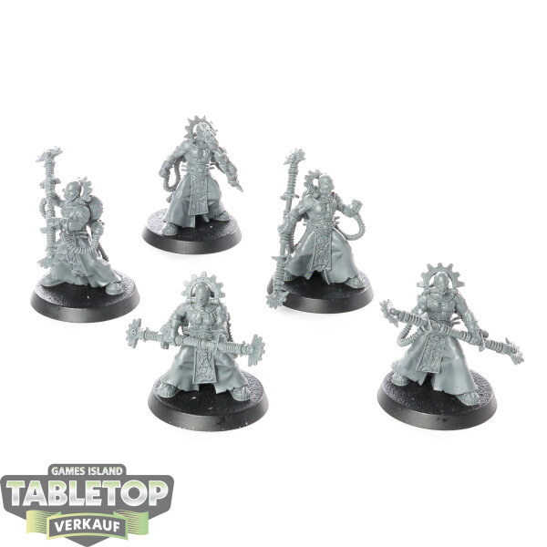 Adeptus Mechanicus - 5x Fulgurite Electro-Priests - unbemalt