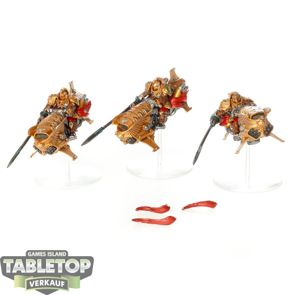 Adeptus Custodes - 3 Shield-Captain on Dawneagle Jetbike - bemalt