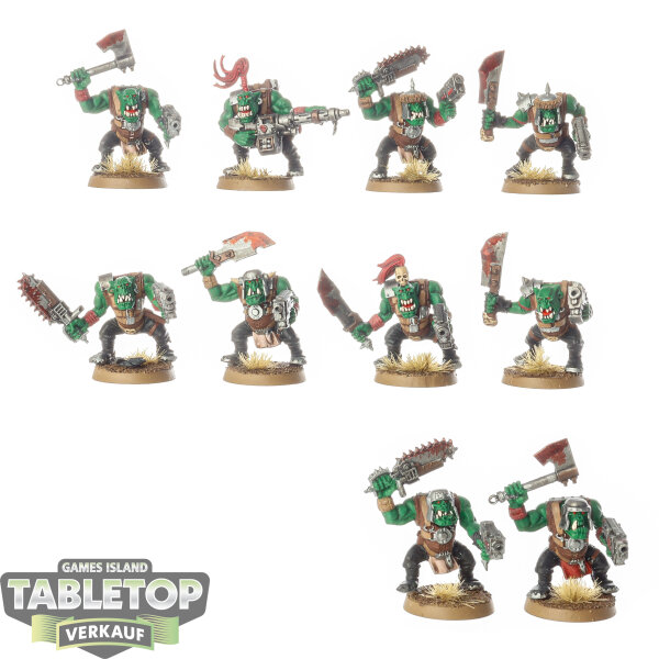 Orks - 10 Ork Boyz - bemalt