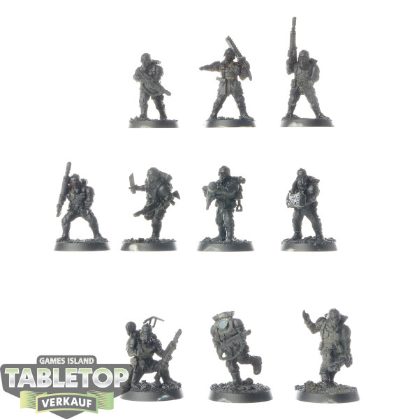 Astra Militarum - 10 Cadian Shock Troops - grundiert