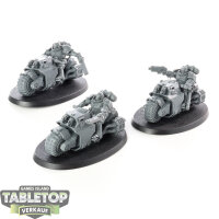 Space Marines - 3 Outriders - unbemalt