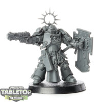 Space Marines - Lieutenant with Storm Shield - unbemalt