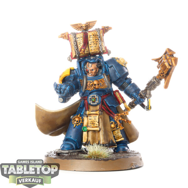 Imperial Fists - Librarian in Terminator Armour classic - bemalt