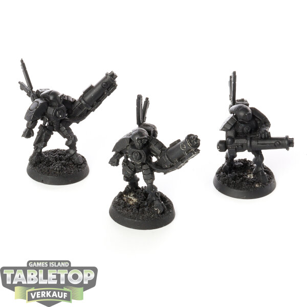 Tau Empire - 3 x XV15 Stealth Armour  - grundiert