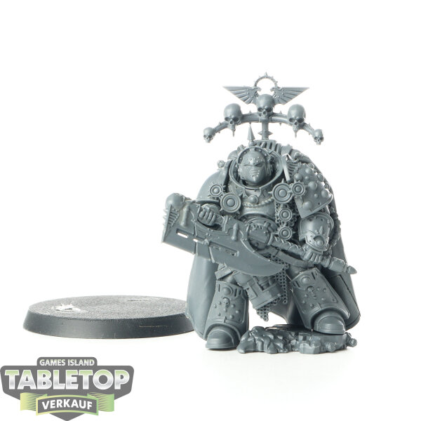 Horus Heresy - Legion Praetor with Power Axe - unbemalt