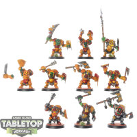 Orc & Goblin Tribes - 10x Black Orc Mob - bemalt