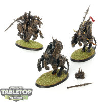 Slaves to Darkness - 3 Varanguard - grundiert