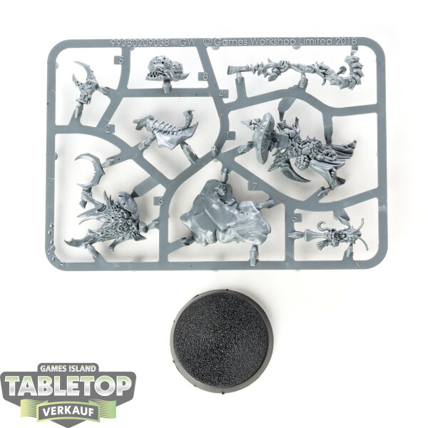 Gloomspite Gitz - Fungoid Cave-Shaman - im Gussrahmen
