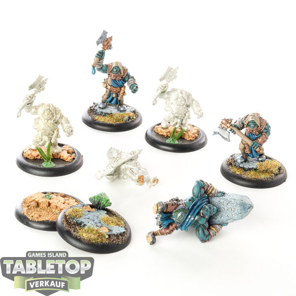 Trollbloods - Krielstone Bearer & Stone Scribes - teilweise bemalt