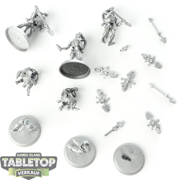 Necrons - 5 Triarch Praetorians - grundiert