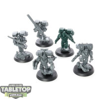 Space Marines - 5x Assault Marines - teilweise bemalt