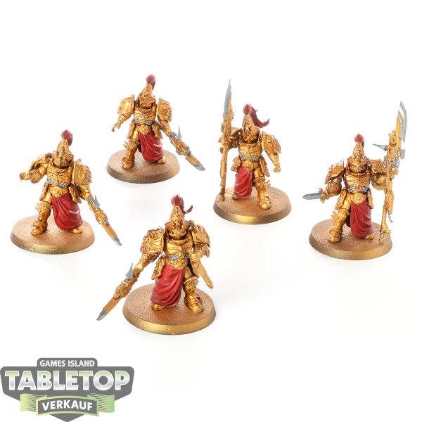 Adeptus Custodes - 5x Custodian Wardens - bemalt