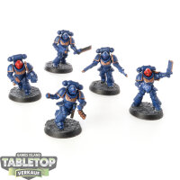 Space Marines - 5 Assault Intercessor Squad - bemalt
