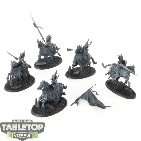 Soulblight Gravelords - 5 x Blood Knights - teilweise bemalt