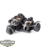 Dark Angels - Ravenwing Attack Bike - bemalt