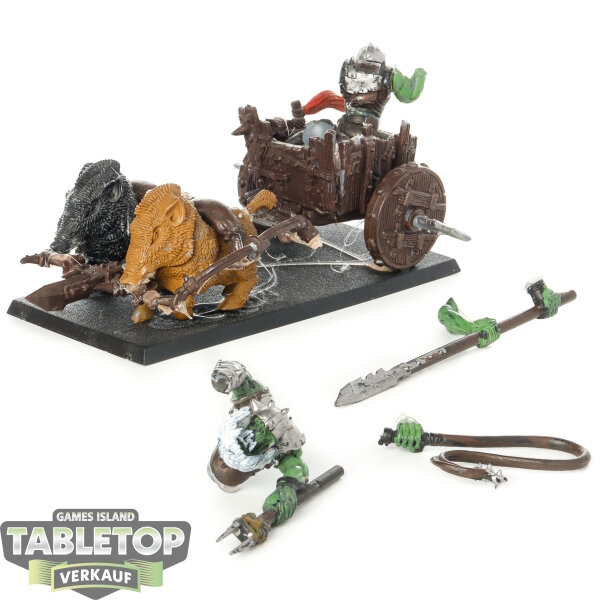 Orc & Goblin Tribes - 1 Orc Boar Chariots - teilweise bemalt