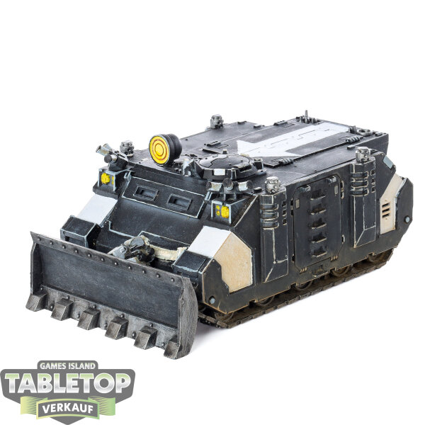 Space Marines - Rhino - bemalt