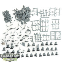 Dwarfen Mountain Holds - 32 Dwarf Quarrelers - teilweise...