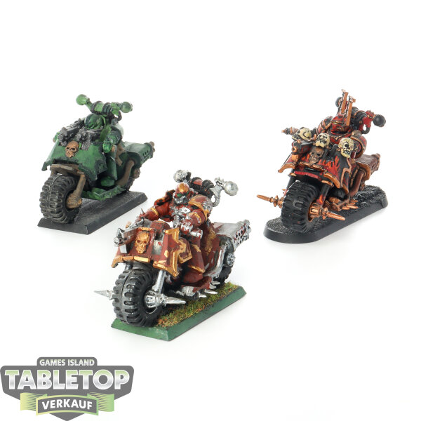 Chaos Space Marines - 3 Chaos Bikers klassisch - bemalt
