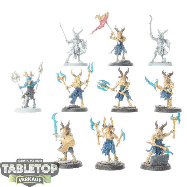 Disciples of Tzeentch - 10 Tzaangors - teilweise bemalt