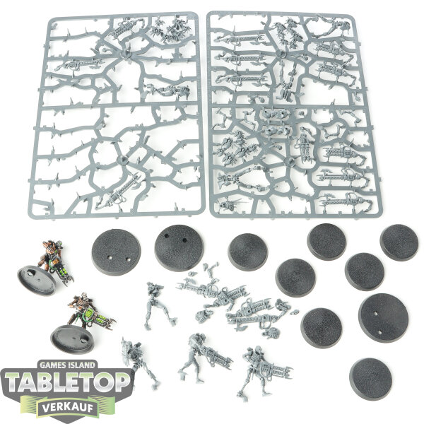 Necrons - 10x Necron Warriors - teilweise gebaut