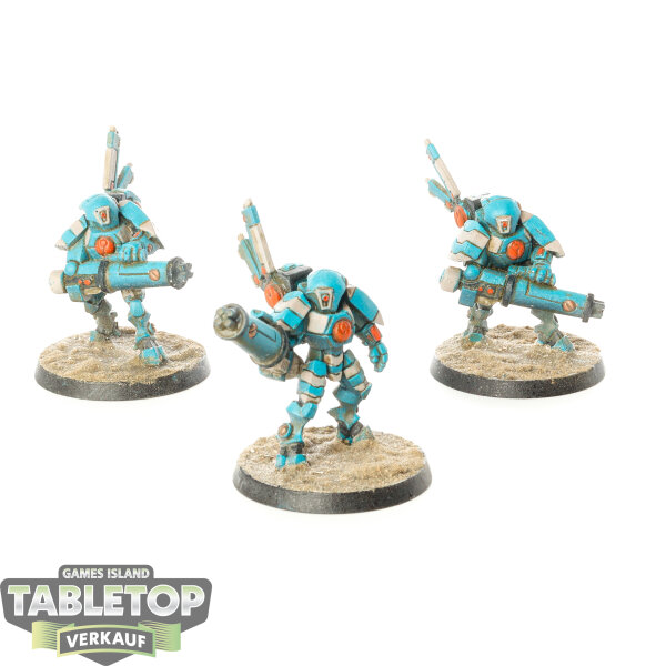 Tau Empire - 3 XV15 Stealth Armour - bemalt