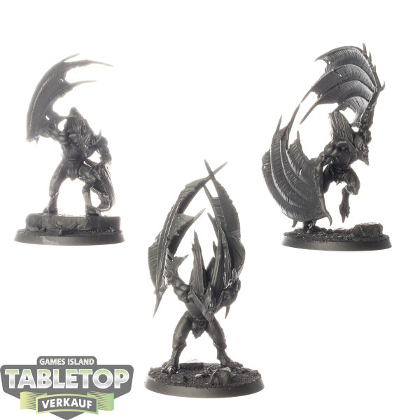 Flesh-eater Courts - 3 Crypt Flayers - grundiert