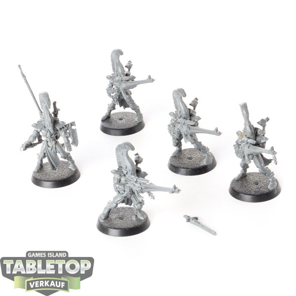 Aeldari - 5x Dire Avengers - unbemalt