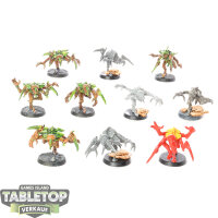 Tyraniden - 10 x Genestealers klassisch - teilweise bemalt