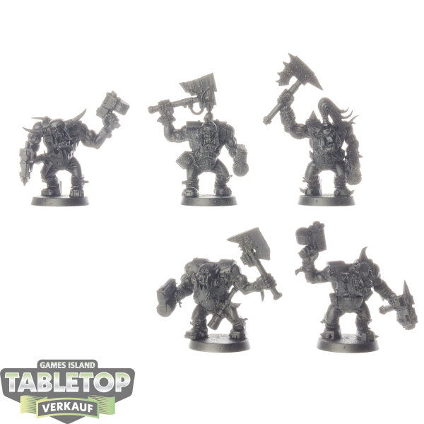 Orks - 5 Boyz - grundiert